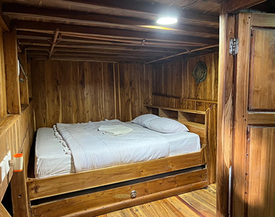 Komodo Tours with Superior Boat