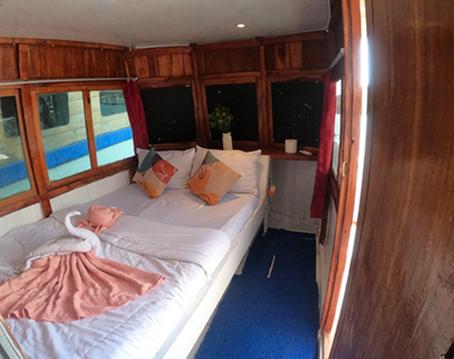 Komodo Tours with Superior Boat